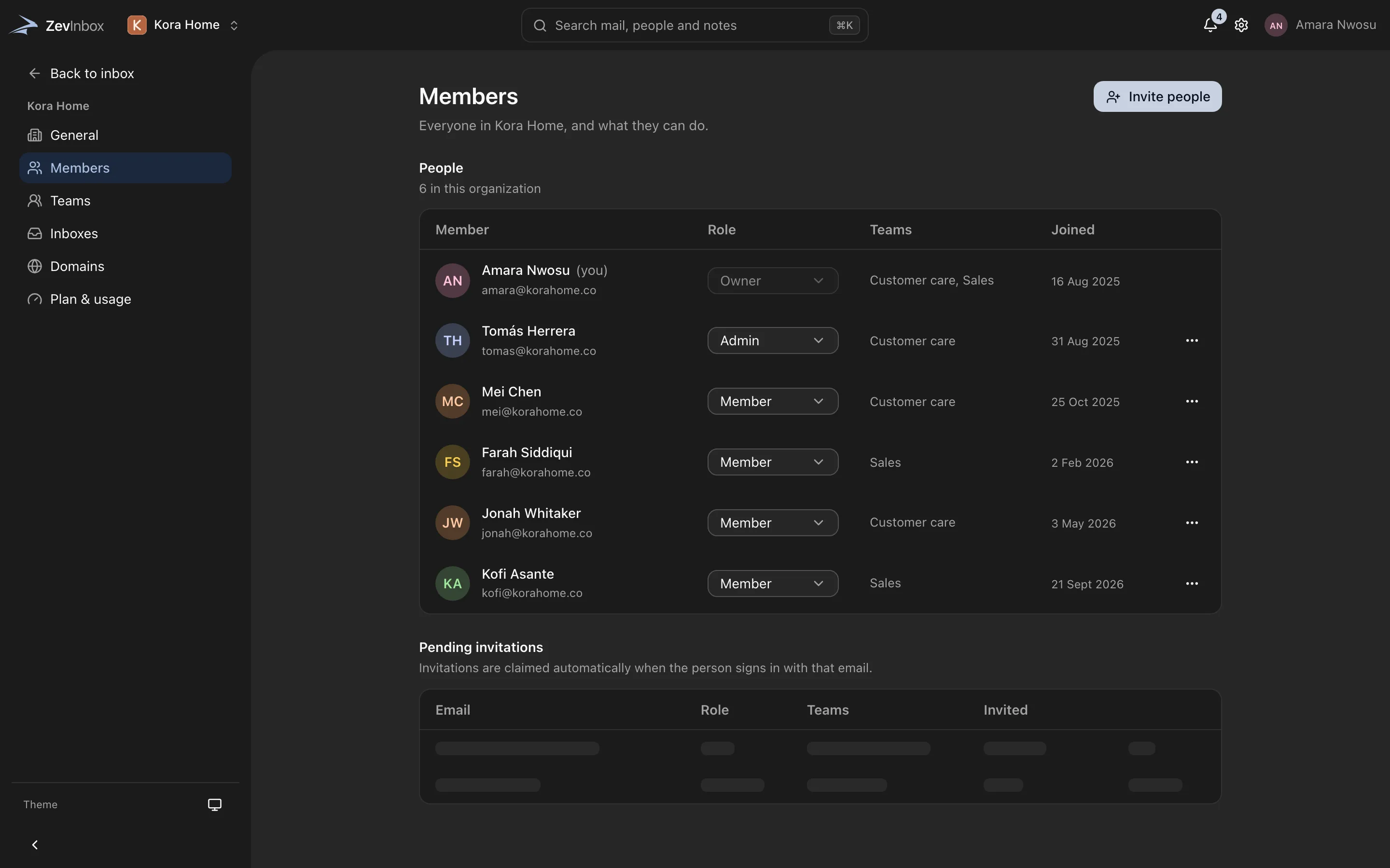 Settings, Members: a list of members with their roles and teams, and pending invitations.